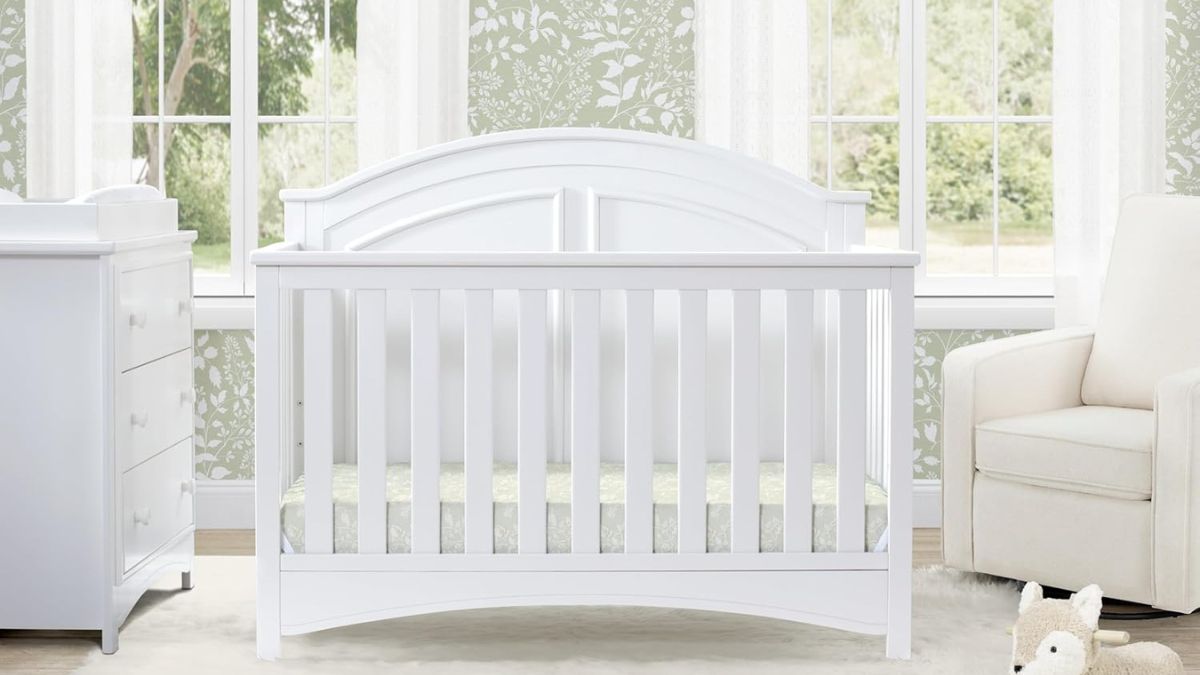 Delta Children Perry 6-in-1 Convertible Crib