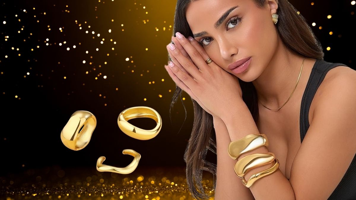 ALEXTINA Chunky Gold Bracelets Set