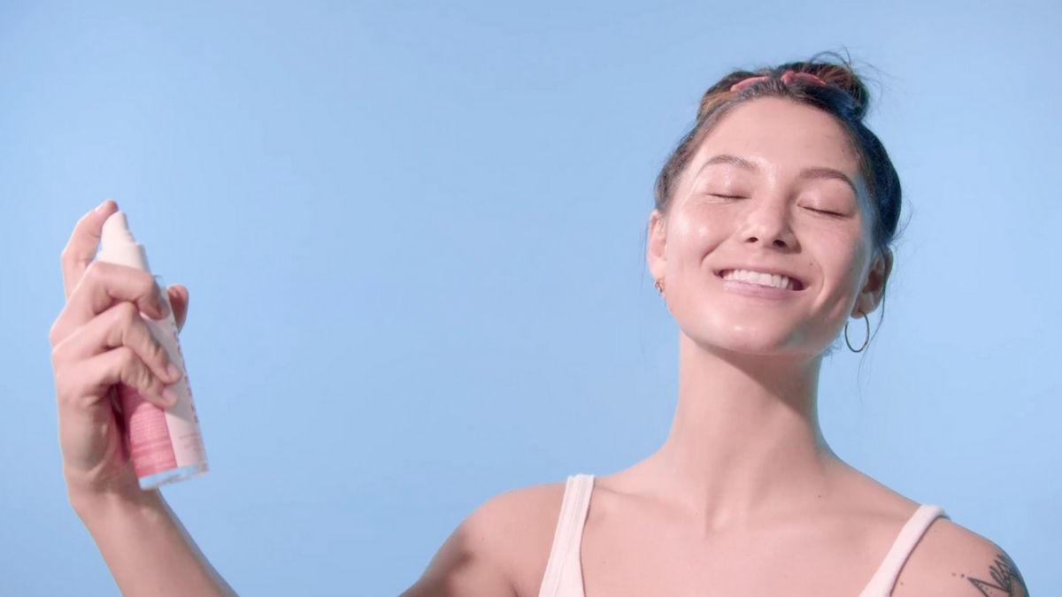 Tower 28 SOS Daily Rescue Facial Spray for Sensitive Skin, Hypochlorous Acid Spray Helps Visibly Reduce the Appearance of Redness and Breakouts, Travel Size Toner for Face, 1 FL Oz