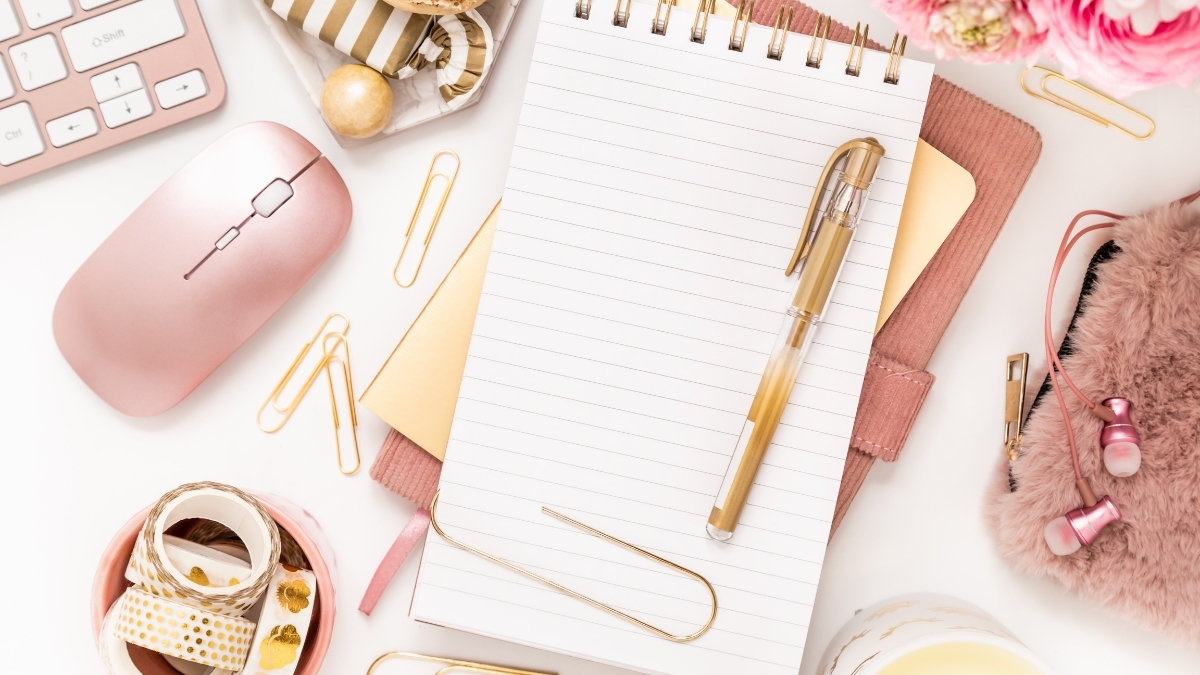 Elevate Your Workspace Using Practical Desk Organizers That Save Time