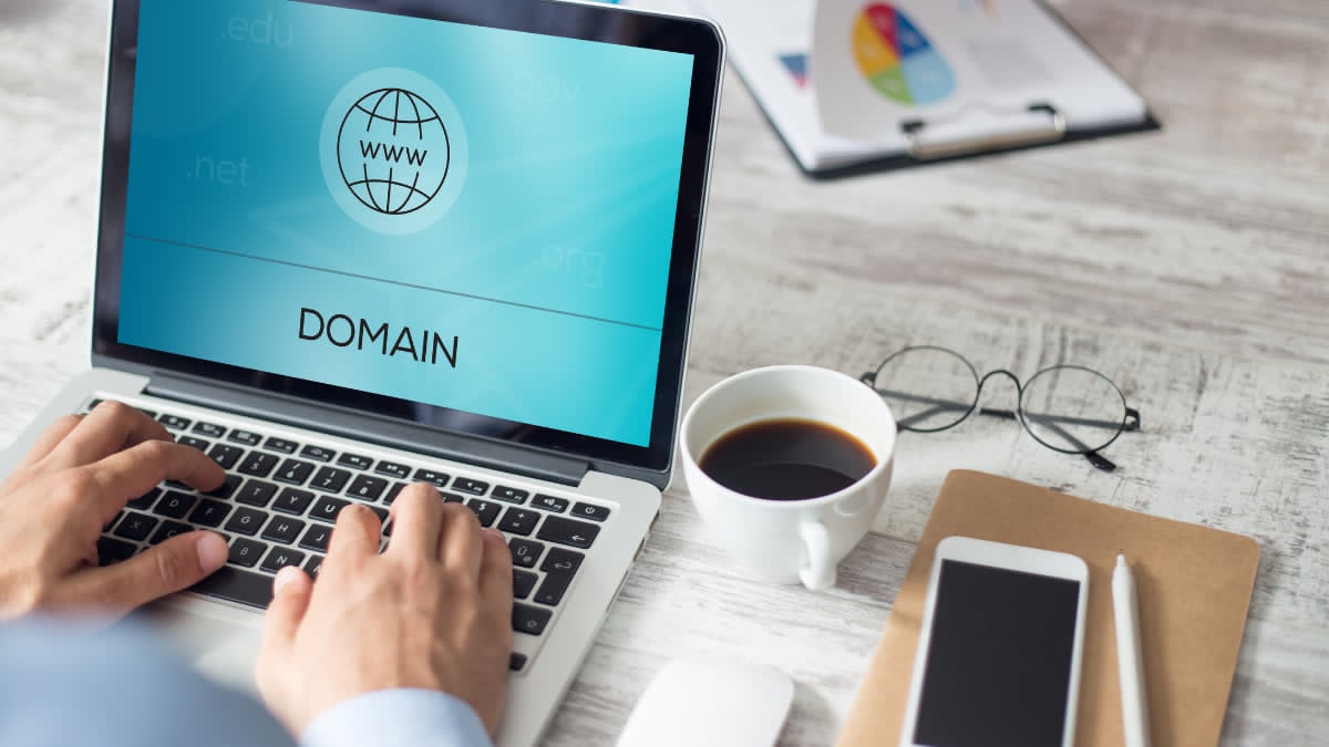 How You Can Choose a Domain Name for Business That Stands Out 